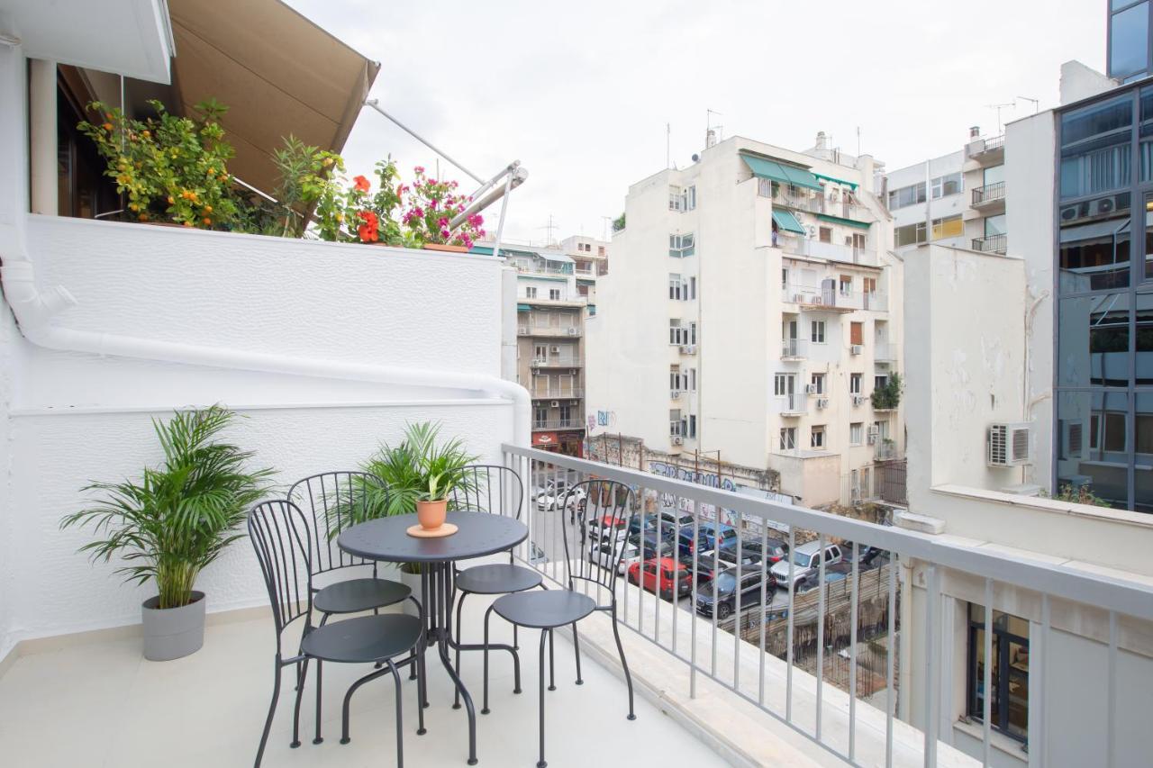 Phaedrus Living: City Centre Luxury Flat Mavromichali Athènes Extérieur photo