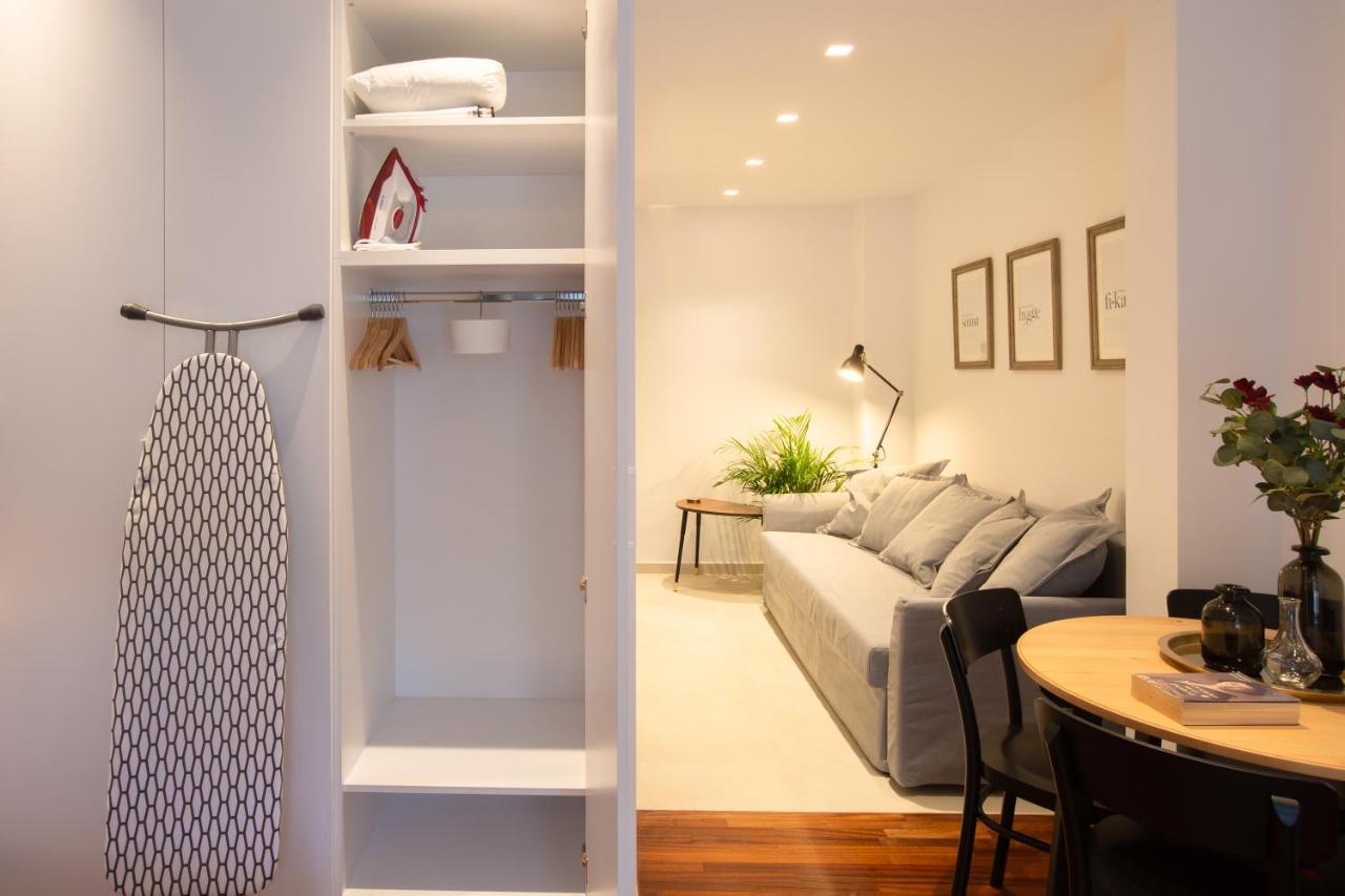 Phaedrus Living: City Centre Luxury Flat Mavromichali Athènes Extérieur photo